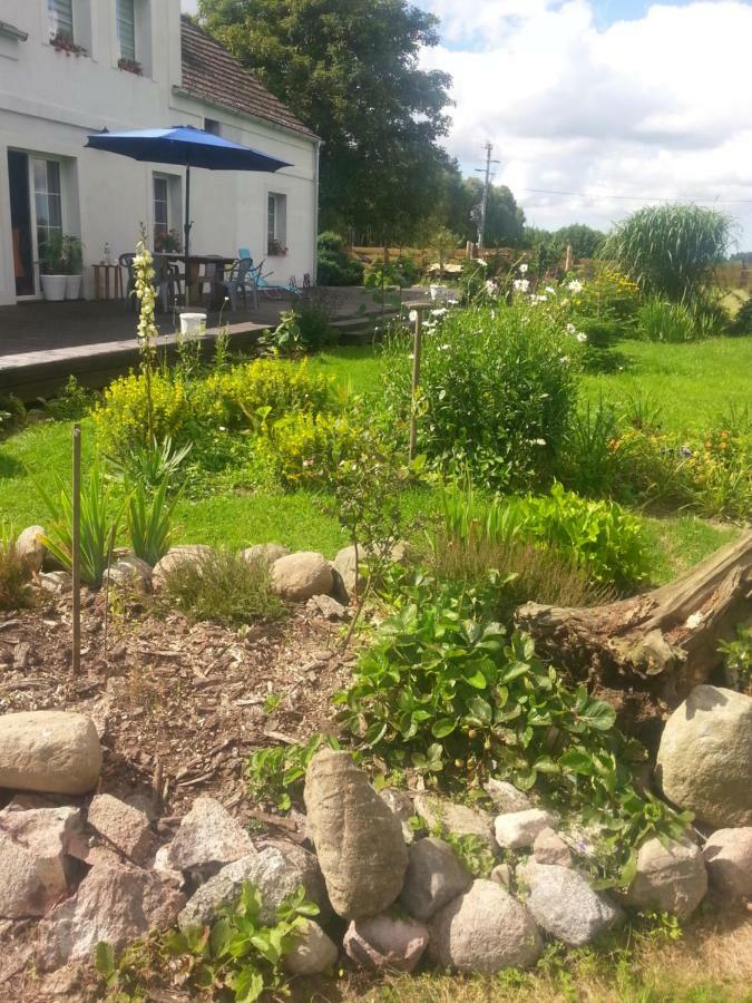Agroturystyczny Dom Na Skraju Lasu Slawoborze Exterior foto