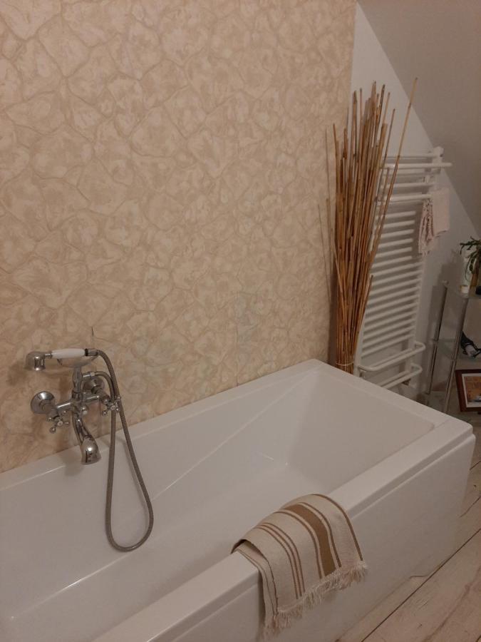 Agroturystyczny Dom Na Skraju Lasu Slawoborze Exterior foto